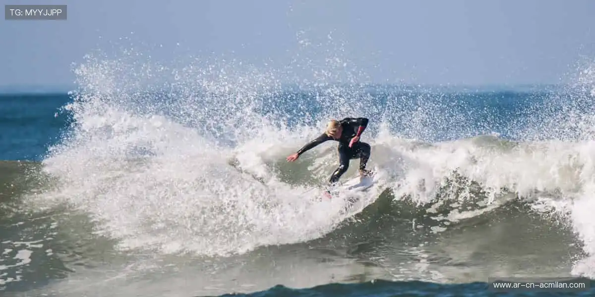 🎥高清直播，零时差直击赛场！💬