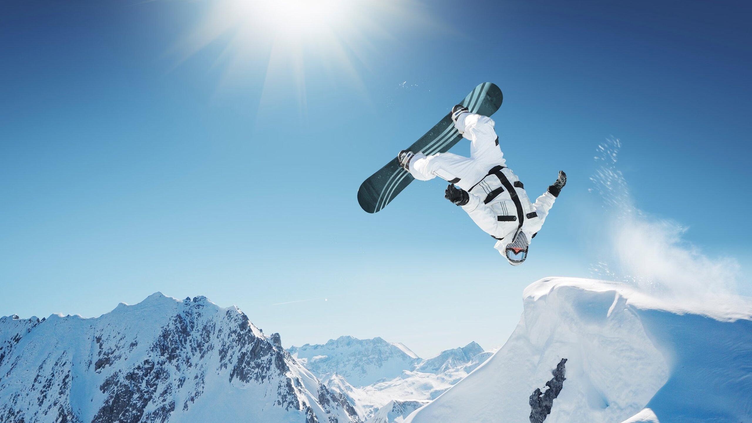 世界路跑摄影大赛 选手提交终点照片角逐“最美冲线瞬间”